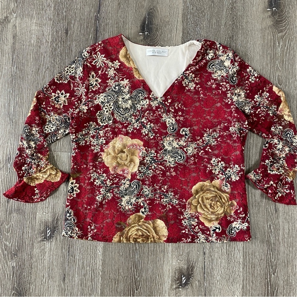 Y2K lace floral women’s blouse size large v-neck red 3 quarter sleeve